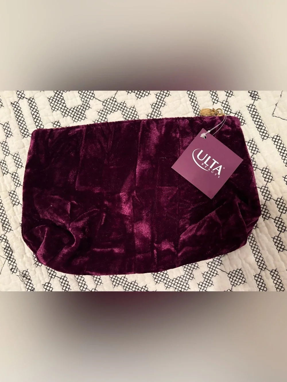 2 make up bags- Estée Lauder Patterned Multicolor Zip Pouch & NWT Ultra bag